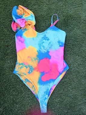 Vibrant Watercolor One-Piece Resort Swimsuit with Ruffle Shoulder Detail